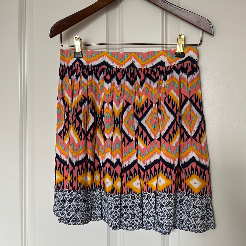 Multicolor abstract print Xhilaration skirt, size small